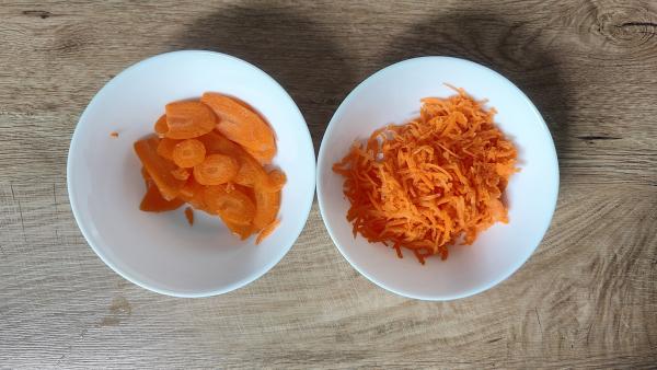 Monsieur Cuisine Food Processor Test mit Karotten